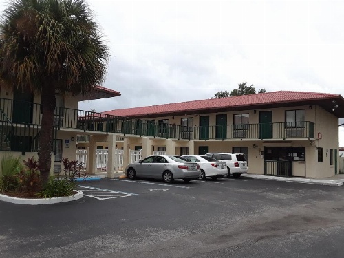 Riviera Motel image 3